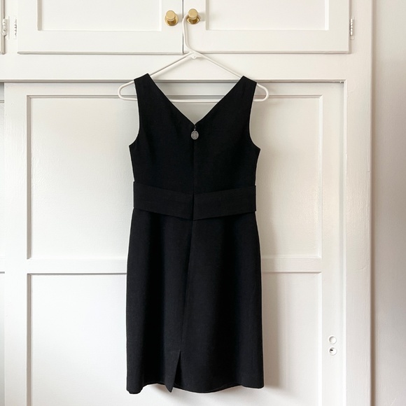 Elie Tahari Charcoal Sheath Cocktail Dress XS Draped V-Neck - Picture 4 of 7